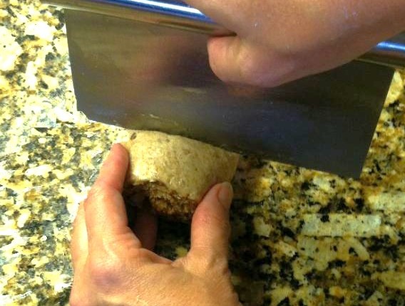 Cutting Cinnamon Rolls